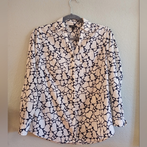 Talbots Nantucket Preppy Navy and White Hearts Blouse - Picture 2 of 5
